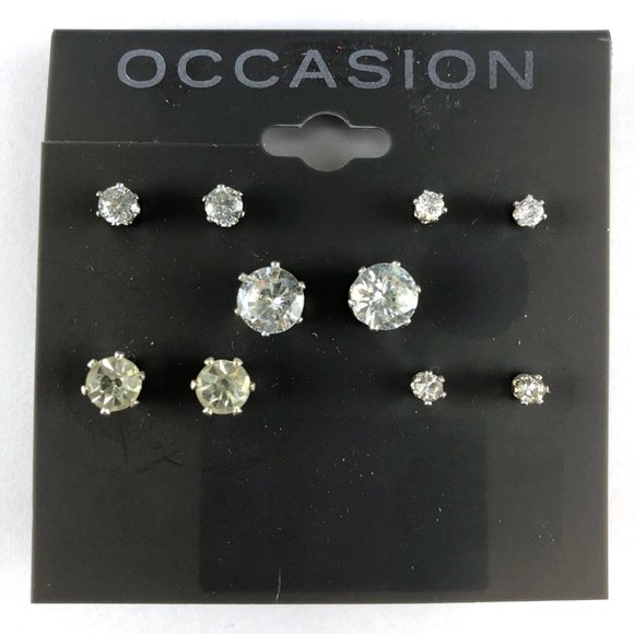 Kohl's Occasion Earrings Cubic Zirconia Set of Five Studs Silver Tone - Picture 1 of 2